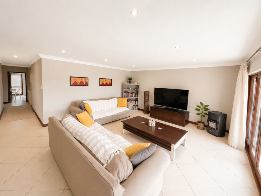5 Bedroom Property for Sale in Schoemansville North West